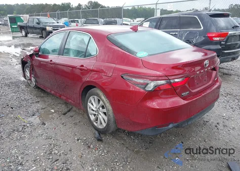 2022 Toyota Camry Le из США, поврежденный, VIN 4T1C11AK4NU697085